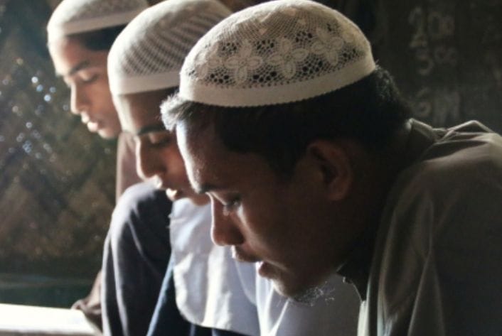 Rohingya boys reciting Quran/ Photo: Social media