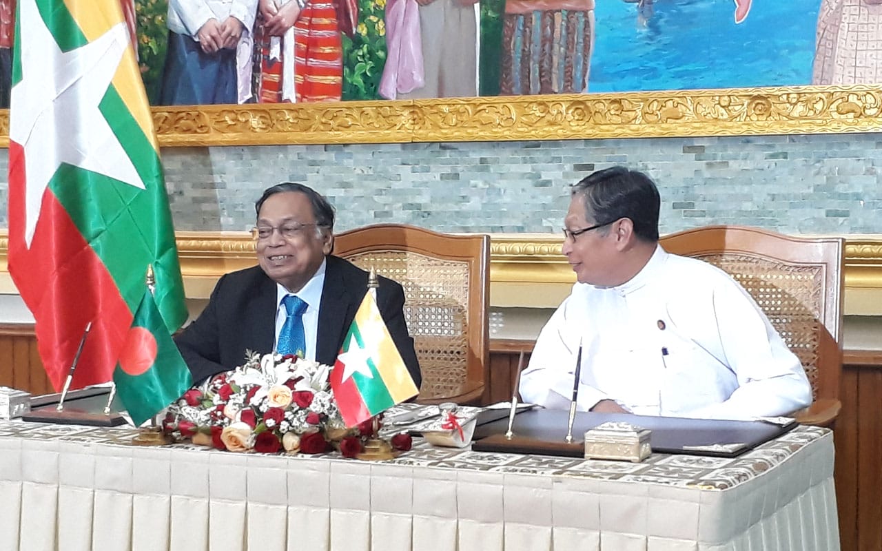 Bangladesh’s Foreign Minister A.H. Mahmood Ali and Myanmar’s U Kyaw Tint Swe. (Image: The Guardian)