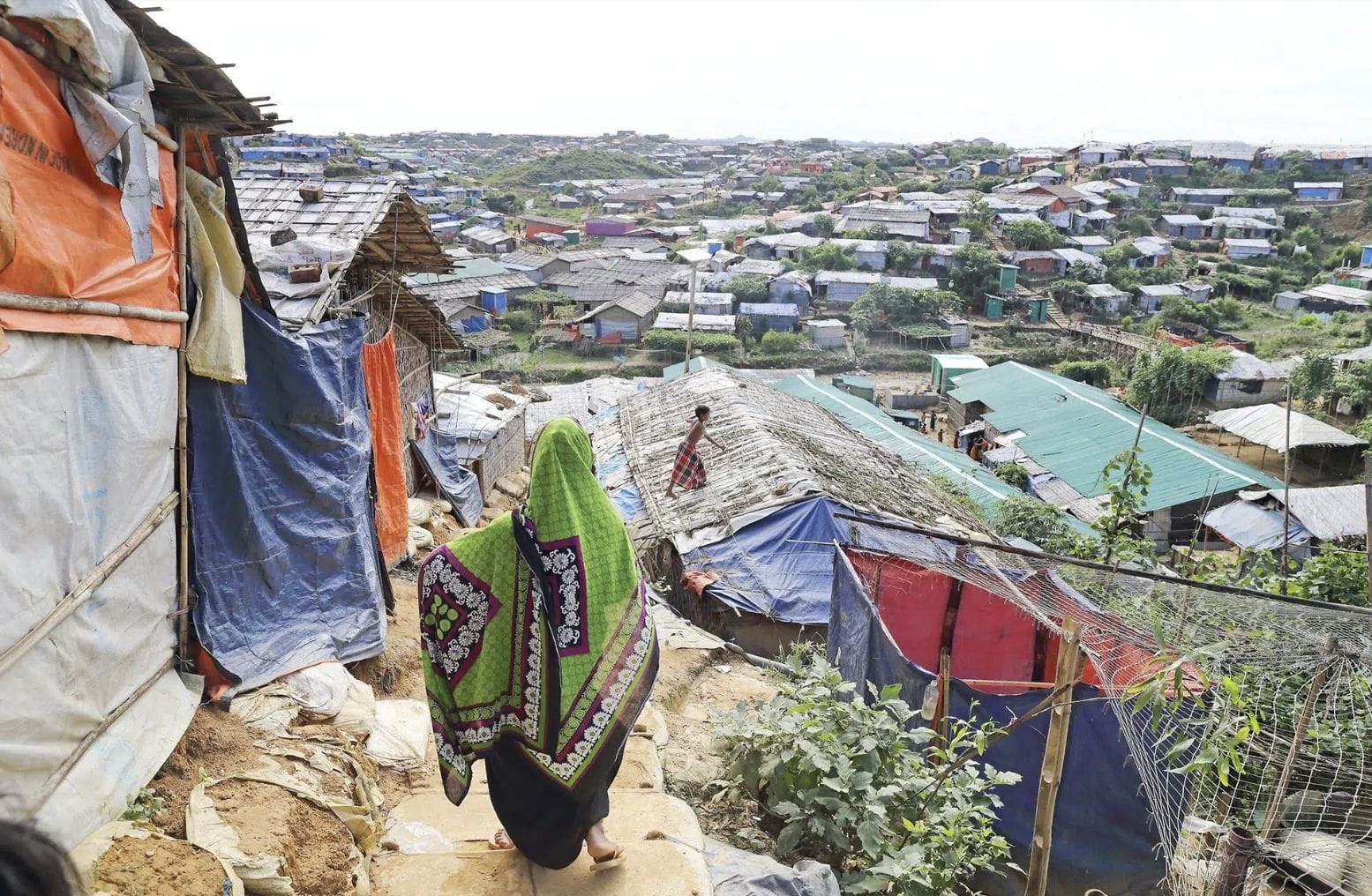 A Rohingya woman inside a refugee camp in Bangladesh (Image: Internet)