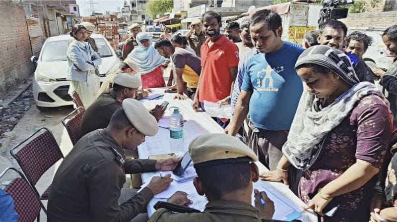 Delhi police checking identities in pursuit of illegal migrants (Image: ETV Bharat)