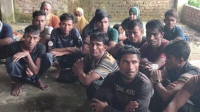 Rohingyas after arriving at St.Martin's island amid rough sea conditions (Image: BGB)