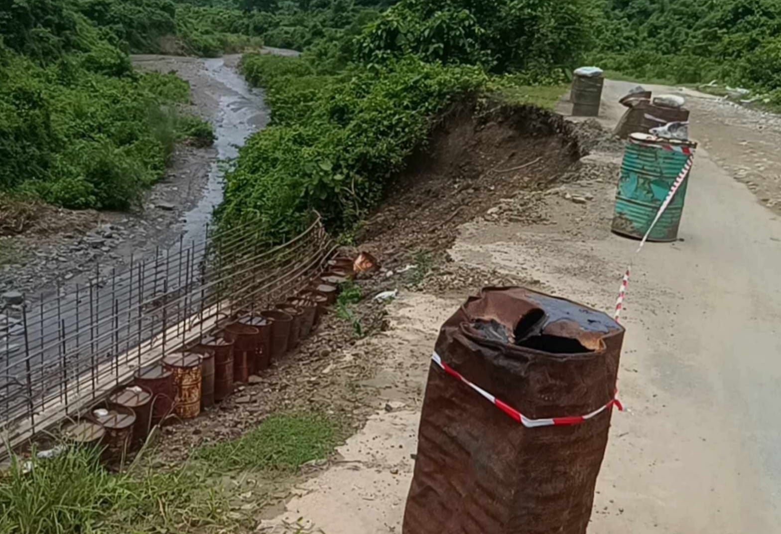 Heavy trucks banned from traveling on some sections of the Buthidaung-Maungdaw road due to damage caused by heavy rains (Image: Social Media)