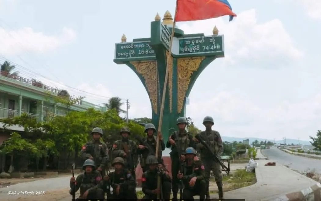 Arakan Militias Pressure Rohingya Teachers and Community Leaders in Maungdaw to Declare Support